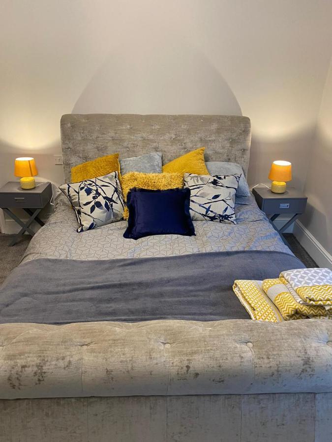Cambridge Villas Private Studio Lytham St Annes Bagian luar foto